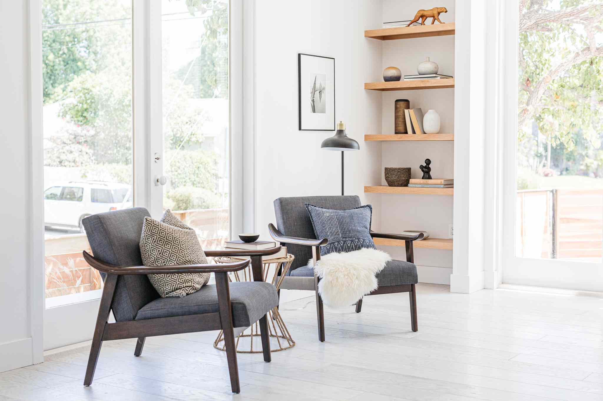 How to Create a Peaceful Reading Corner